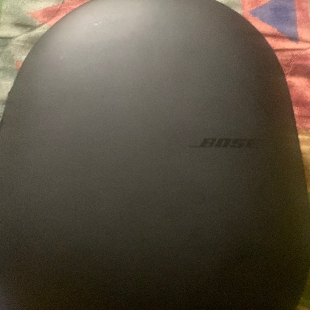 Brand new noise cancelling Bose headphones
